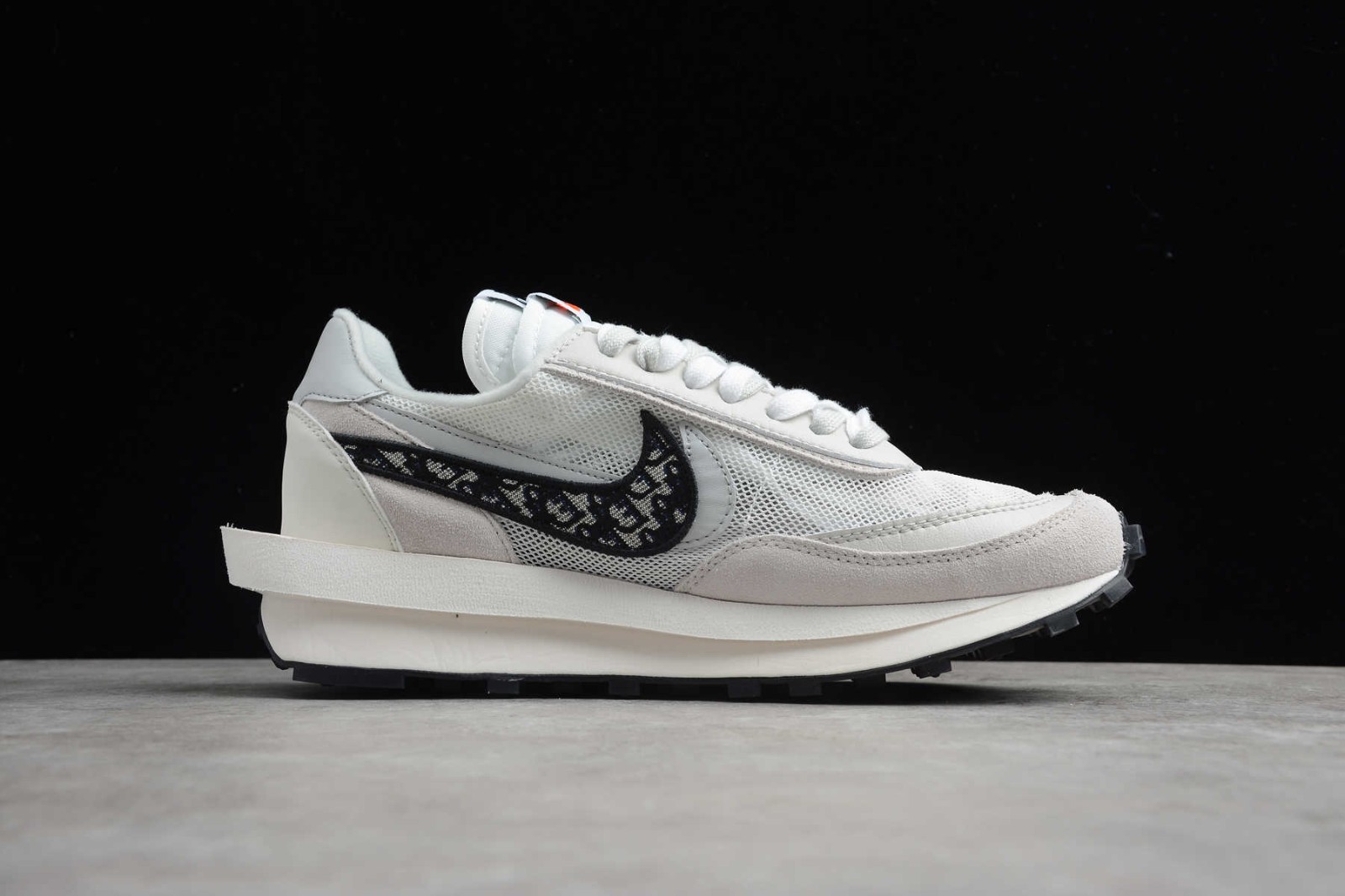 Nike discount sacai dior